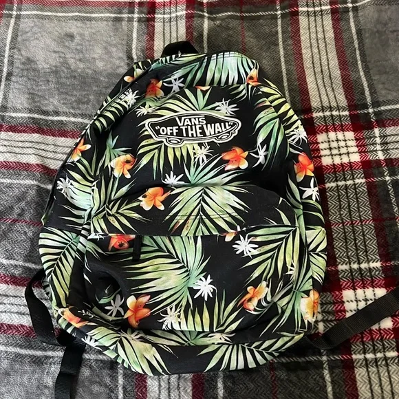 backpack - Picture 1 of 2